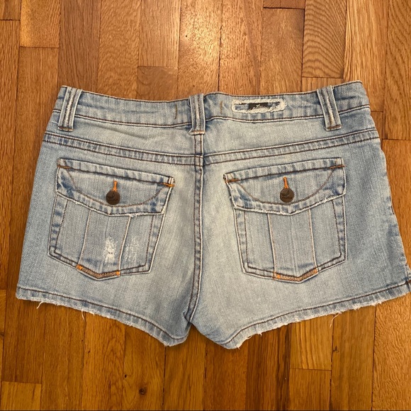 Cute Distressed Jean Shorts 💙🔥 - Picture 2 of 7